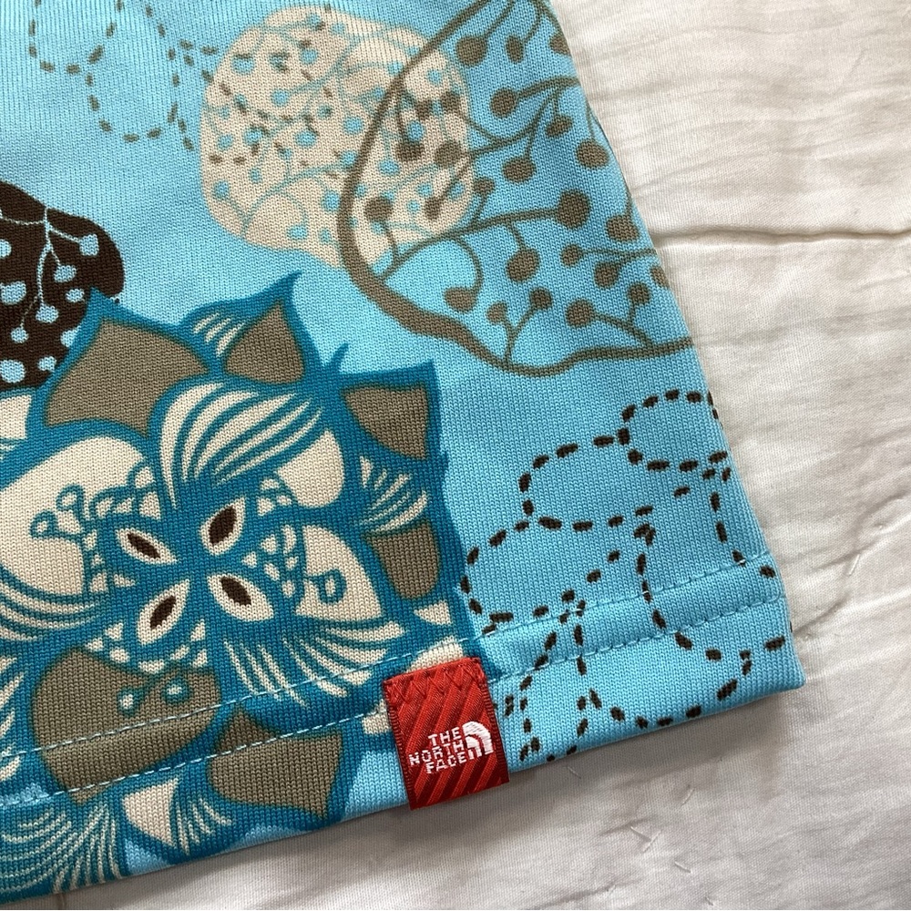 North Face VaporWick Mira Kari Built In Bra Tank Top Blue Floral M - Picture 2 of 8